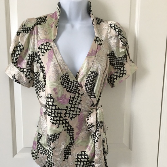 BCBGMaxAzria Tops - BCBGMaxazaria Women Satin Blouse. Size S